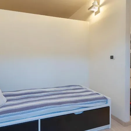 Offering Modern Comfort With Rustic Charm For 8 Guests Luxusní stan