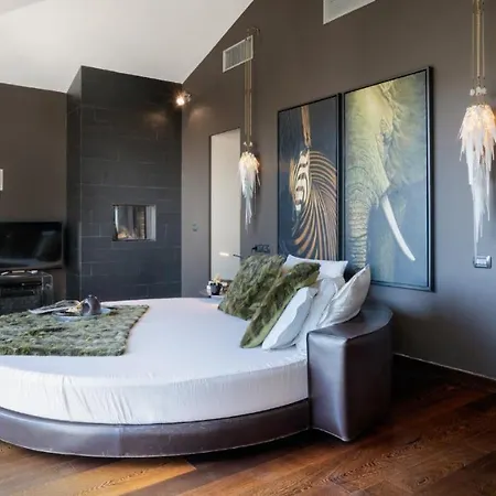 Offering Modern Comfort With Rustic Charm For 8 Guests Luxusní stan *