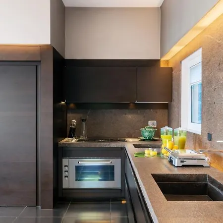 Luxusní stan Offering Modern Comfort With Rustic Charm For 8 Guests *