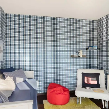 Offering Modern Comfort With Rustic Charm For 8 Guests Fleury (Aude)